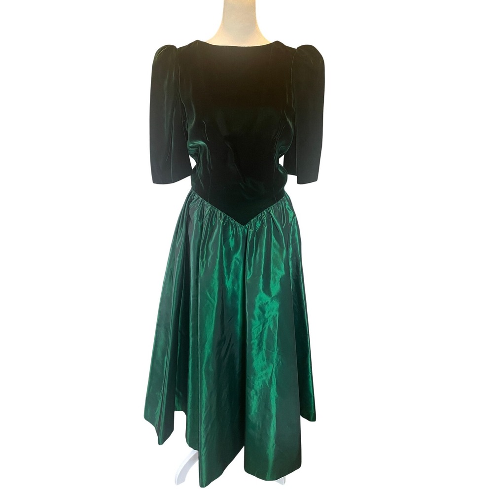 Vintage 80s Prom Dress Basque Waist Velvet Taffeta Quinceanera Size 10 Open Back